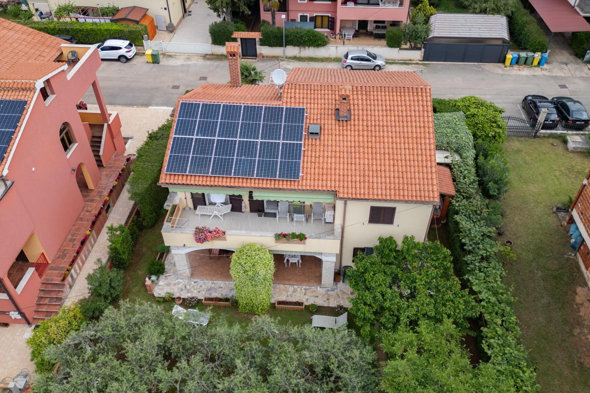 Apartments Mirella Novigrad  Екстер'єр фото